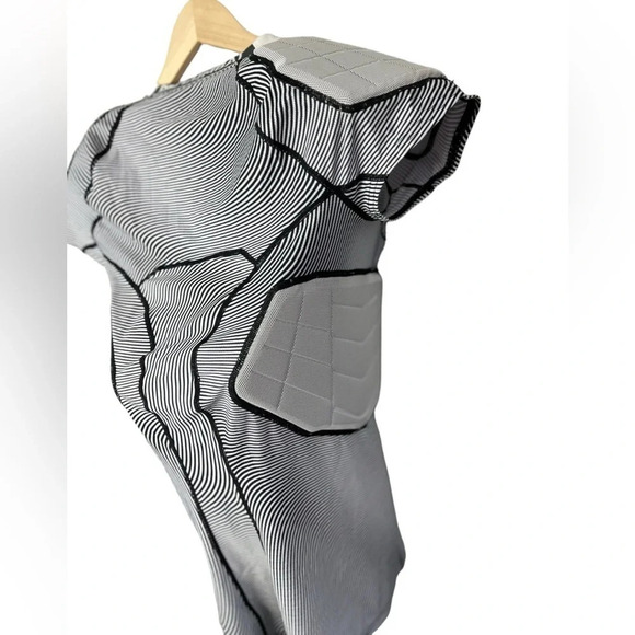 Nike • Pro Combat Padded Compression Shirt - Picture 8 of 11